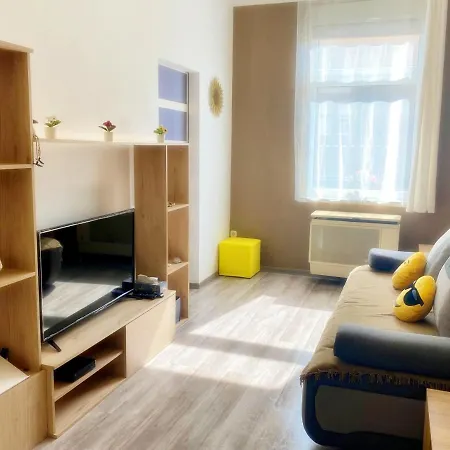 Pihi-lak Apartman *