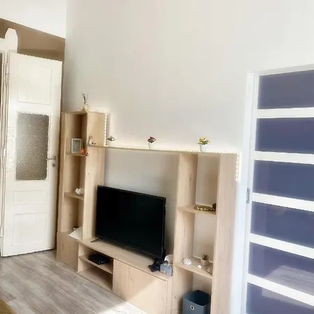 Pihi-lak Apartman *